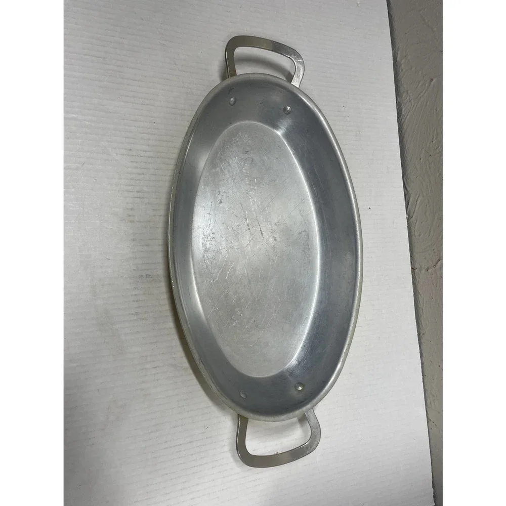 Wear-Ever Registered Aluminum Oval Casserole Broiler Fish Pan Riveted Yellow USA